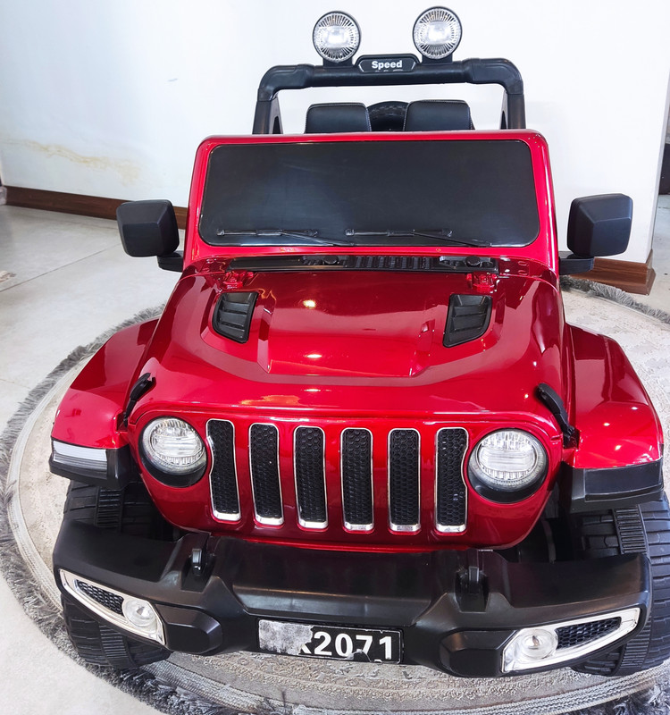 ماشین شارژی جیپ مدل AX2071 چهار موتورقدرتمند ( دست دوم درحد )